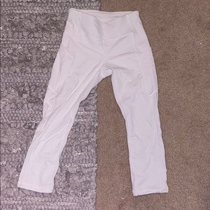 White lululemon leggings